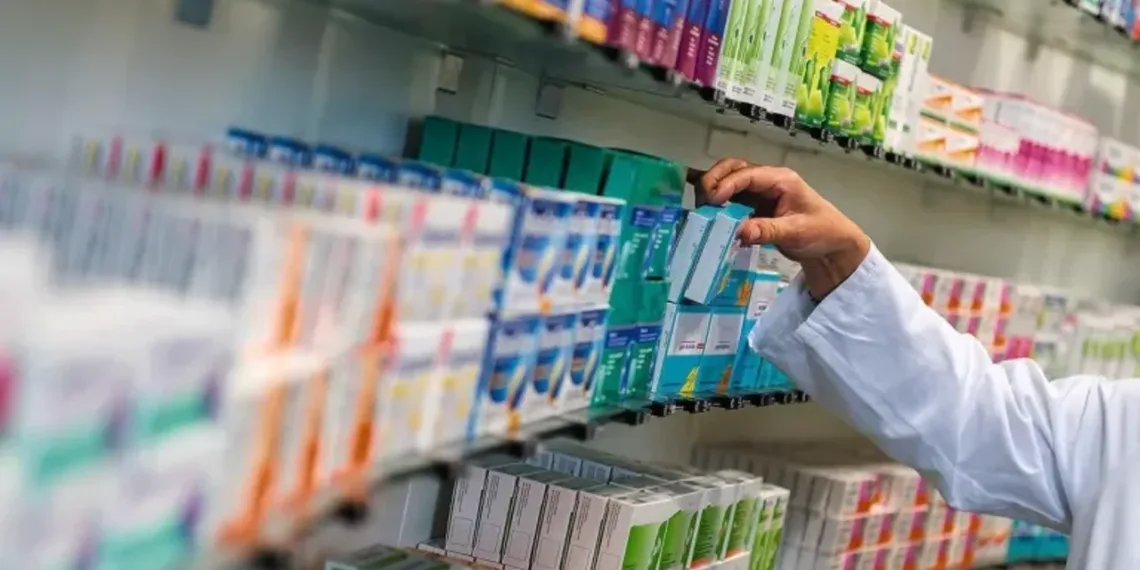 El Gobierno asegura que los medicamentos subieron menos que la inflación