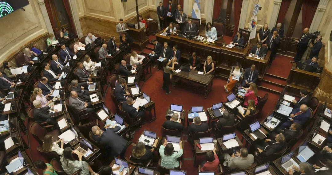 Otro escándalo: los sueldos de senadores podrían pasar de 4,5 a más de 9 millones