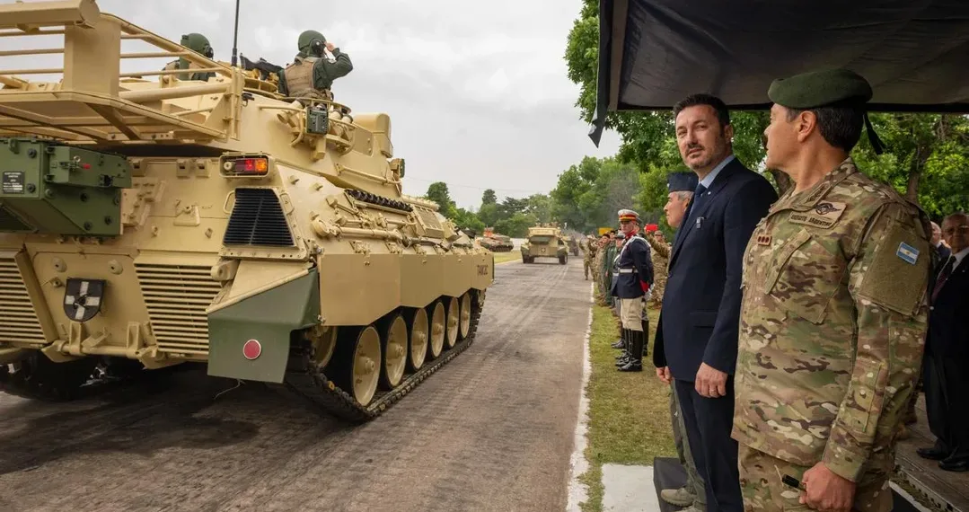 Con el primer escuadrón de TAM 2C-A2, el Ejército Argentino da un paso histórico hacia su modernización