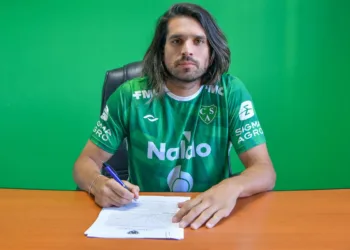 Sarmiento anunció la vuelta del goleador Pablo Magnin