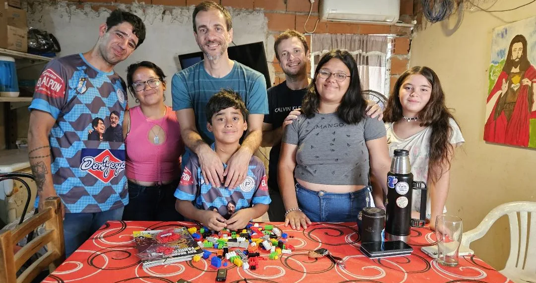 Antony con solo 9 años se destaca en la Escuela de Robótica