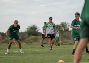 Sarmiento y un tremendo inicio: 7 partidos en 29 días