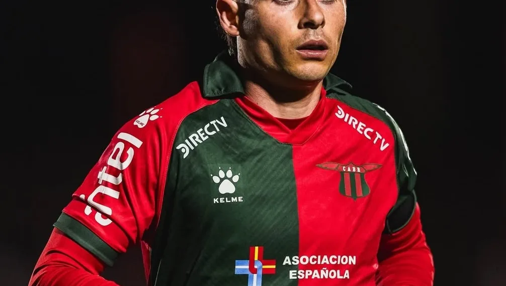 El delantero uruguayo Leandro Suhr, ¿en la mira de Sarmiento?