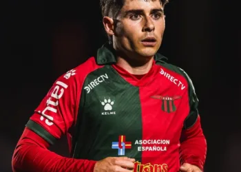 El delantero uruguayo Leandro Suhr, ¿en la mira de Sarmiento?