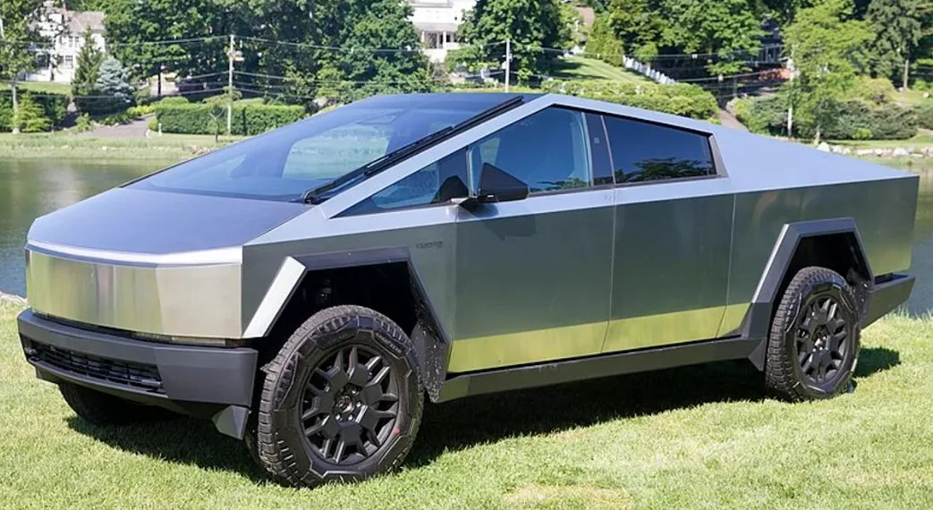 La explosión de Cybertruck de Tesla fuera del hotel  Trump dejó como saldo un muerto y siete heridos