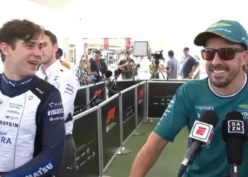Colapinto y Alonso en espejo, un «elijo creer» en modo tuerca
