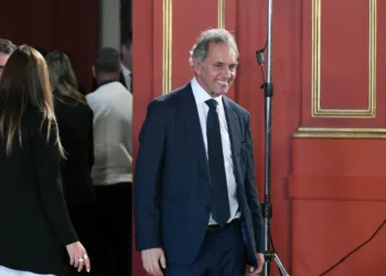 Daniel Scioli le pidió al Gobierno de CABA que las clases empiecen después del Carnaval