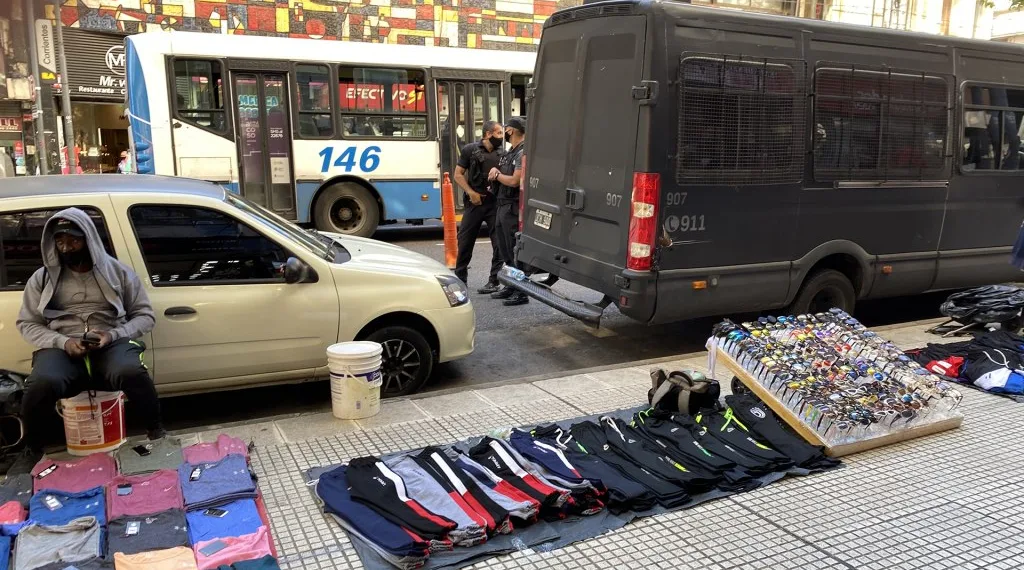 En diciembre, la venta ilegal callejera en CABA bajó 17,4% interanual
