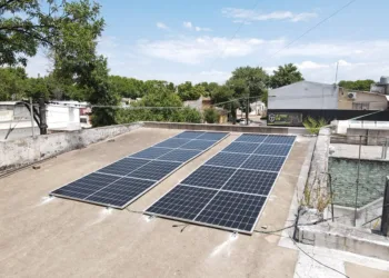 Destacan la existencia de créditos bancarios para el acceso a energías renovables