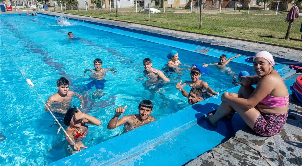 Más de 35 jóvenes del programa Envión ya disfrutan de las actividades por la temporada de verano