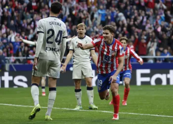 Con gol de Julián, el Atlético de Madrid es puntero en España