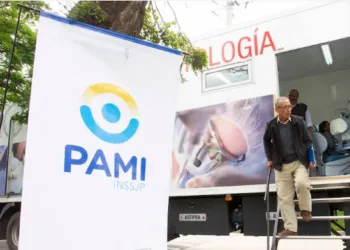 Denuncian al PAMI y a un grupo de laboratorios por sobreprecios en la compra de remedios oncológicos