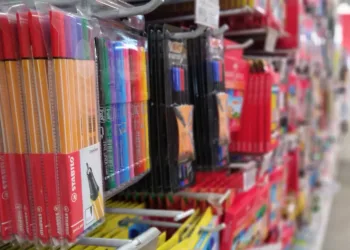 Calculan en $180.000 una canasta escolar básica y austera