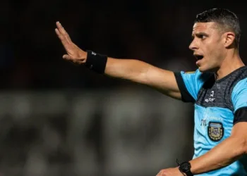 Aldosivi-Sarmiento: el árbitro será Andrés Gariano