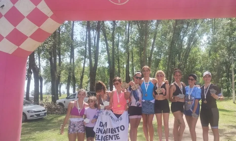Nadadores del Club Junín compitieron en diferentes torneos