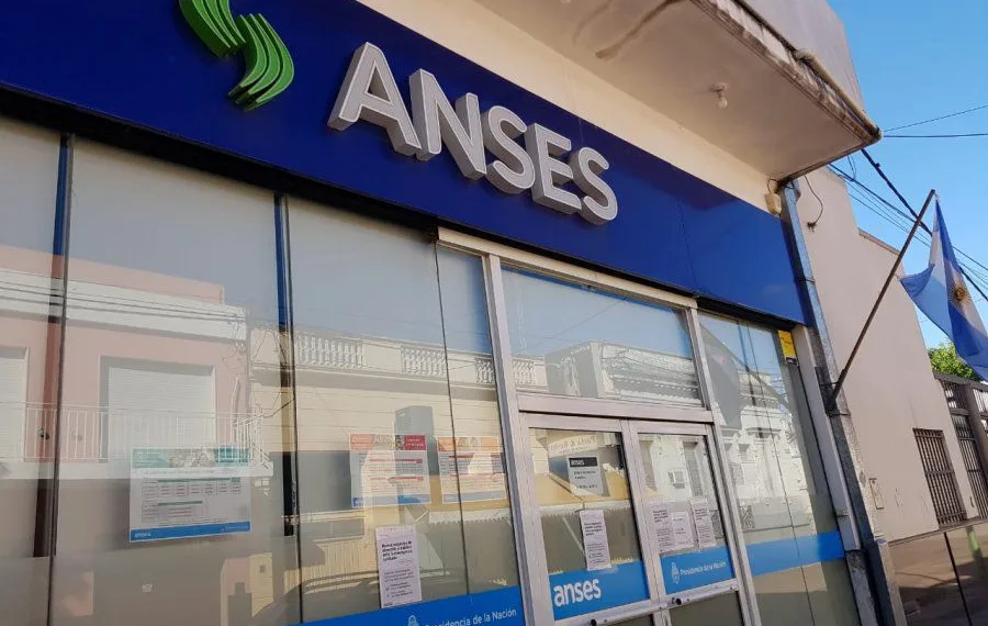 Cristina Kirchner respondió en X a la denuncia de Anses: «Che Milei, deberías buscar un buen psicólogo»