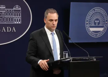 El Gobierno prohibió los tratamientos de hormonización para menores