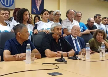 Los gremios docentes de la CGT suspendieron el paro