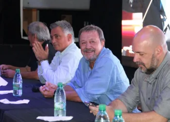 Militantes y dirigentes vecinales se suman a La Libertad Avanza