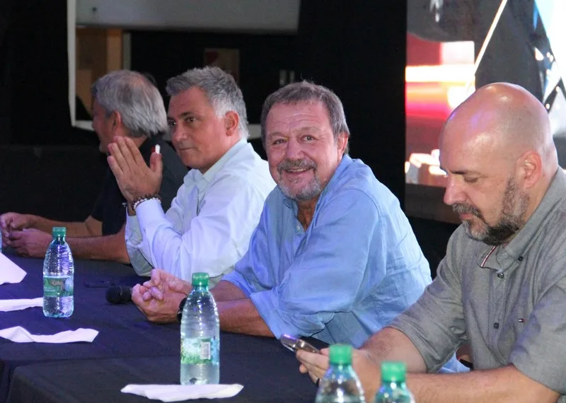 Militantes y dirigentes vecinales se suman a La Libertad Avanza