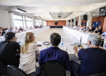 MDF, ¿qué significa el golpe sobre la mesa que dio Kicillof?
