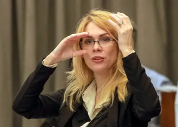 Lemoine asistió a una marcha por el delivery asesinado en Moreno, pero le pidieron que se vaya