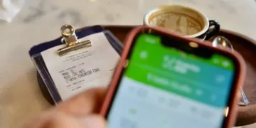 ARBA excluye de retenciones a las propinas digitales