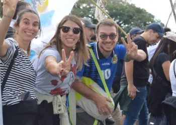 “Estar presentes en la marcha nos llena de orgullo”, expresó Clara Bozzano