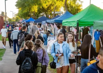 Con cultura local y una gran feria emprendedora, Junín conmemoró el Día Internacional de la Mujer