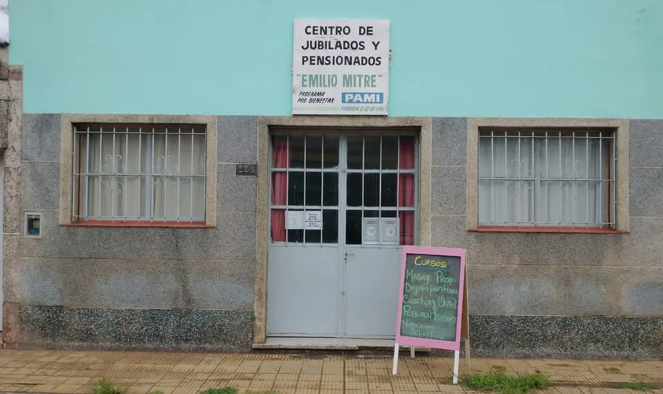 El Centro de Jubilados “Emilio Mitre” denuncia el intento de desalojo por parte de un particular