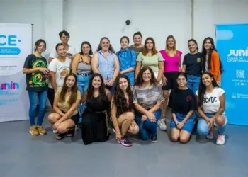 Con una activa participación culminó el  programa «Mujeres jóvenes emprendedoras»