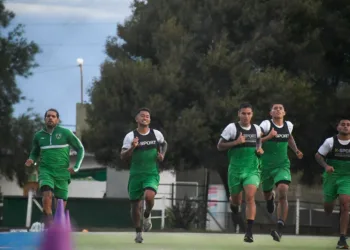 Javier Sanguinetti define el once para recibir el sábado a Barracas
