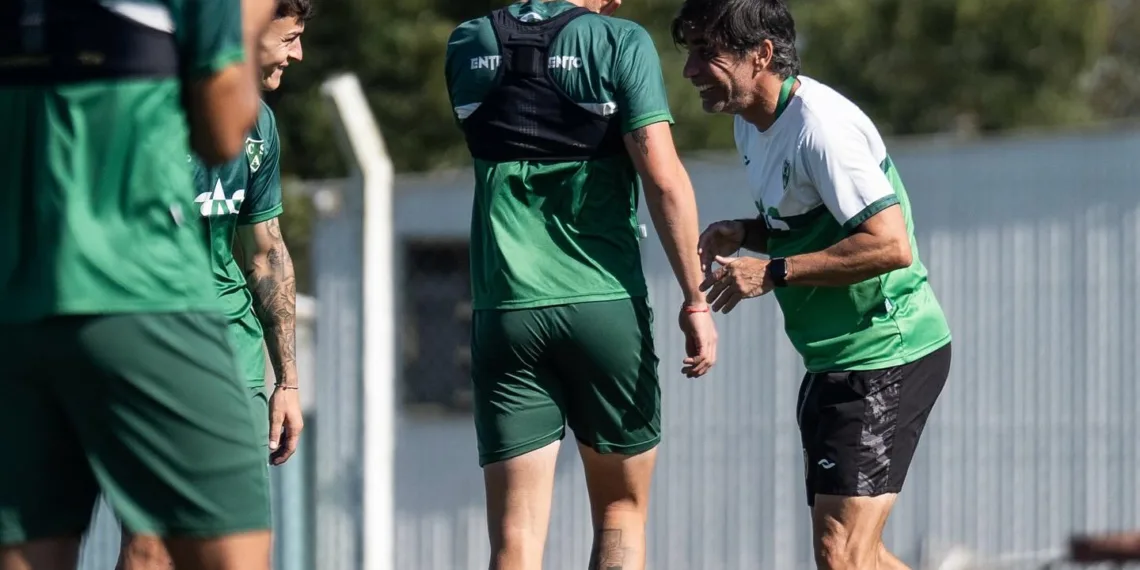 Sarmiento empezó la semana con la mente en River Plate