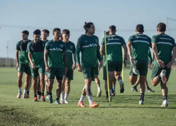 Sarmiento tiene una difícil visita a La Plata