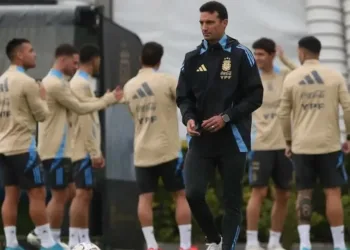 Argentina visita a Uruguay y quiere dar otro paso hacia la clasificación