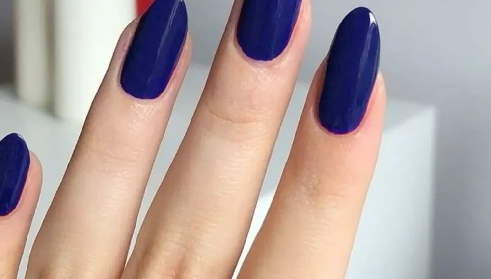 Colores de uñas en tendencia para este otoño-invierno 2025