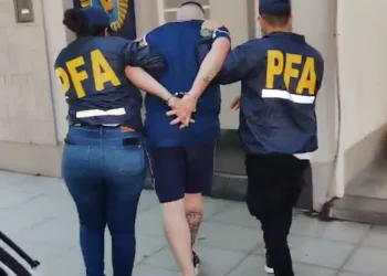 Detuvieron a un hombre buscado por múltiples estafas y delitos