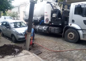 El Municipio desplegó un intenso operativo de limpieza de desagües pluviales