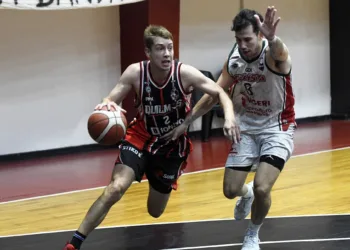 Ciclista y otra derrota que lo obliga a jugar la permanencia