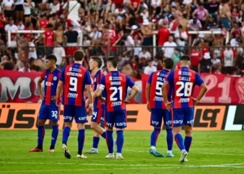 San Lorenzo recibe a Racing, que rotaría jugadores tras el título en la Recopa Sudamericana