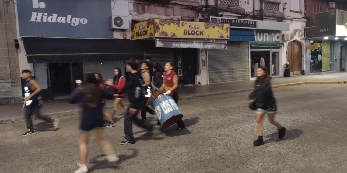 Estudiantes secundarios de sexto año celebraron el UPD en Junín
