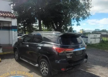 Dos aprehendidos por circular en una camioneta con pedido de secuestro