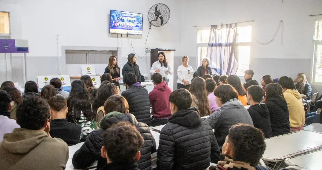 «Voy en Cole»: primer taller de concientización en la Escuela Agraria