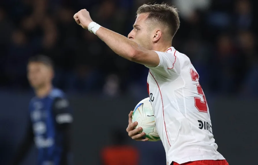 River mejoró en el segundo tiempo y rescató un empate de Ecuador