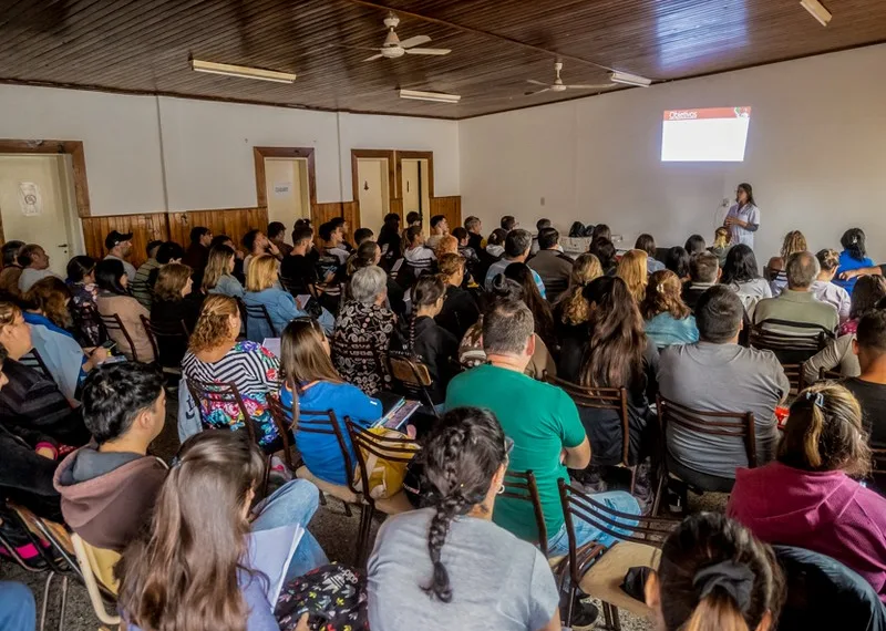 Más de 100 vecinos participaron de nuevo  curso de manipulación de alimentos en Emilio Mitre