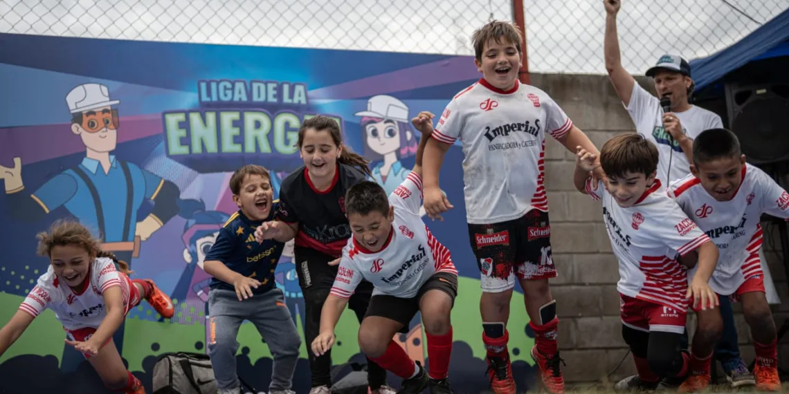 Gran éxito del “Coloncito” junto con “La liga de la energía”