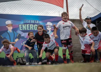 Gran éxito del “Coloncito” junto con “La liga de la energía”