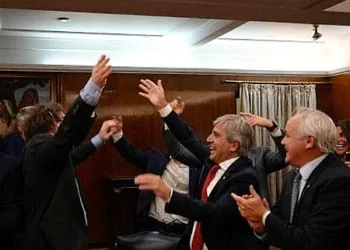 “Disculpame que te escupa el asado”: CFK y otra filosa carta dirigida a Milei