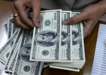 Sin cepo, el dólar promedió $1.233 y las reservas se mantienen en USD 24.305 millones