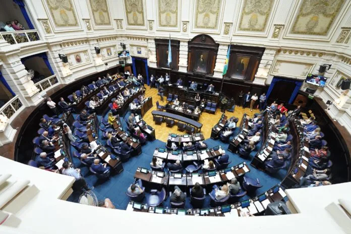 Suspenden las PASO en la provincia pero sigue la tensión por el cronograma electoral